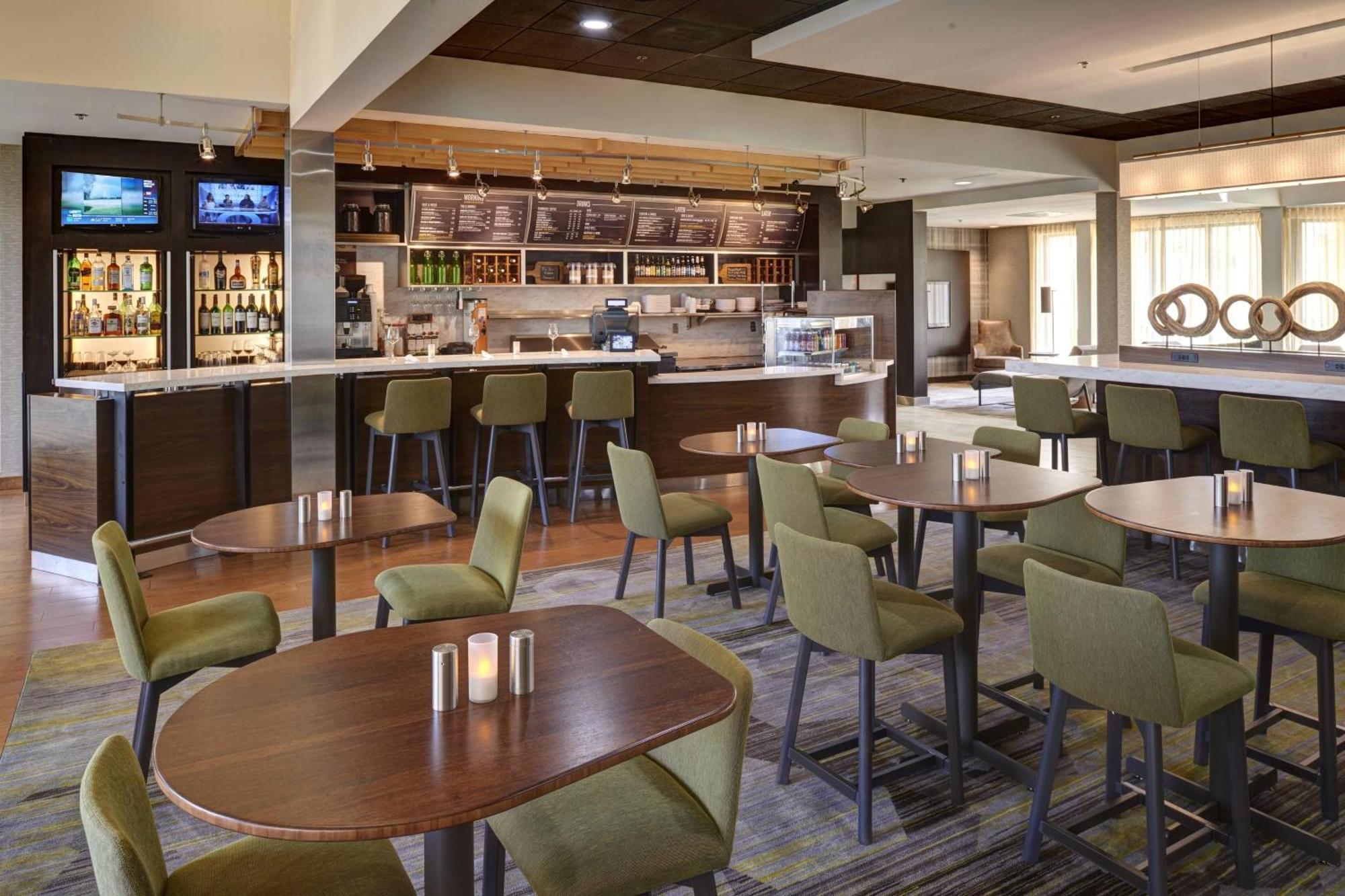 Hotel Courtyard By Marriott Indianapolis Airport Zewnętrze zdjęcie