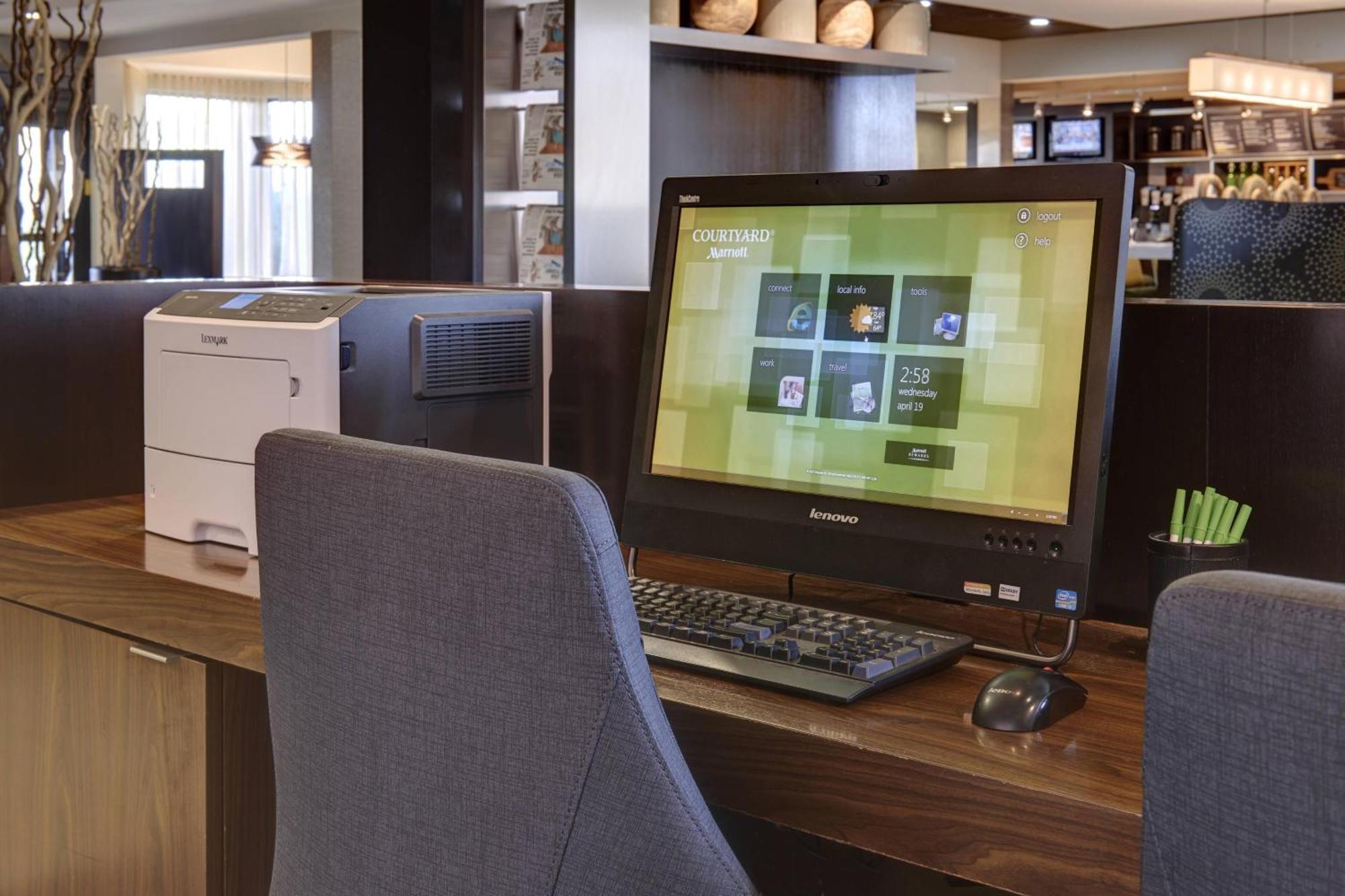 Hotel Courtyard By Marriott Indianapolis Airport Zewnętrze zdjęcie