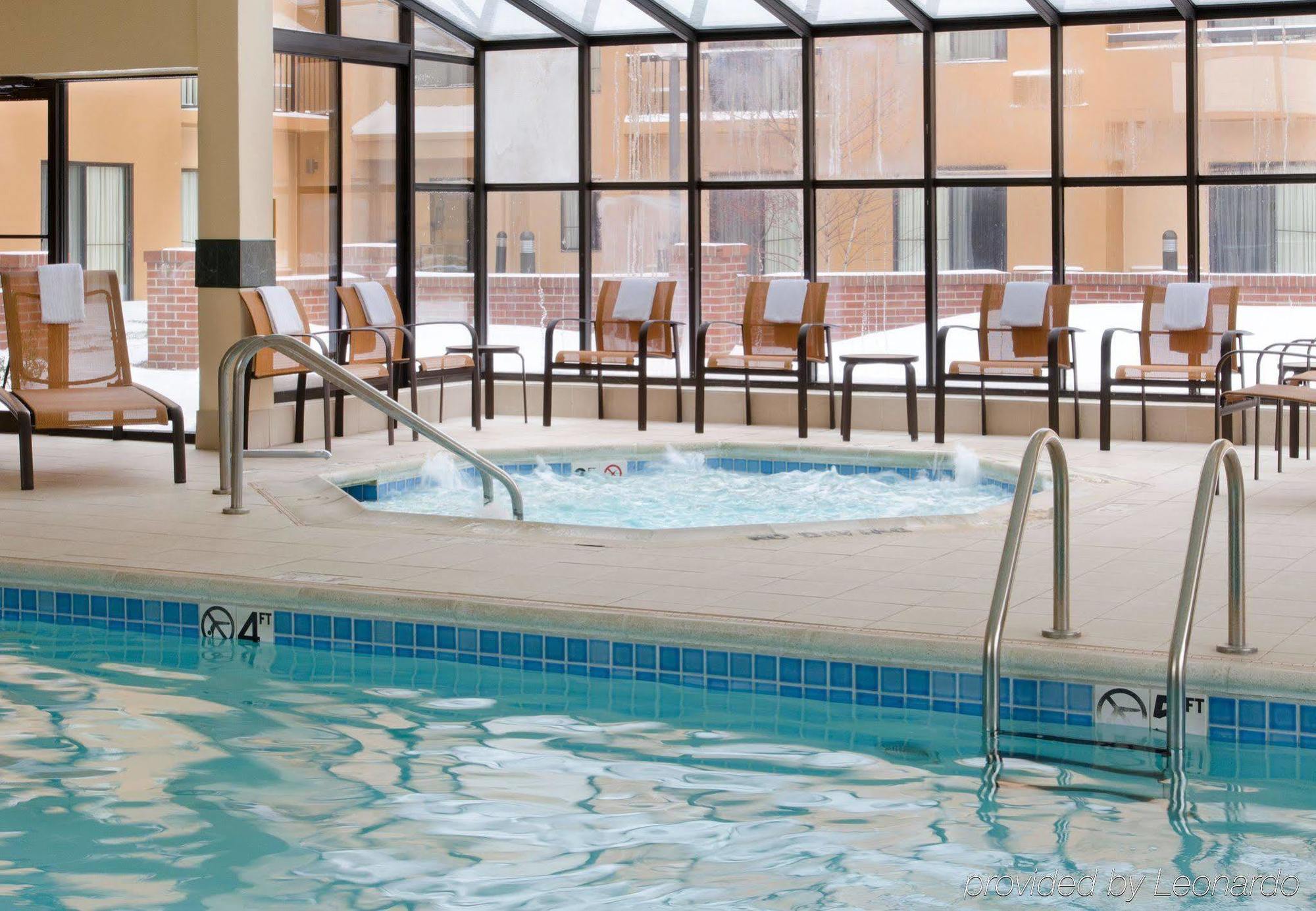 Hotel Courtyard By Marriott Indianapolis Airport Zewnętrze zdjęcie