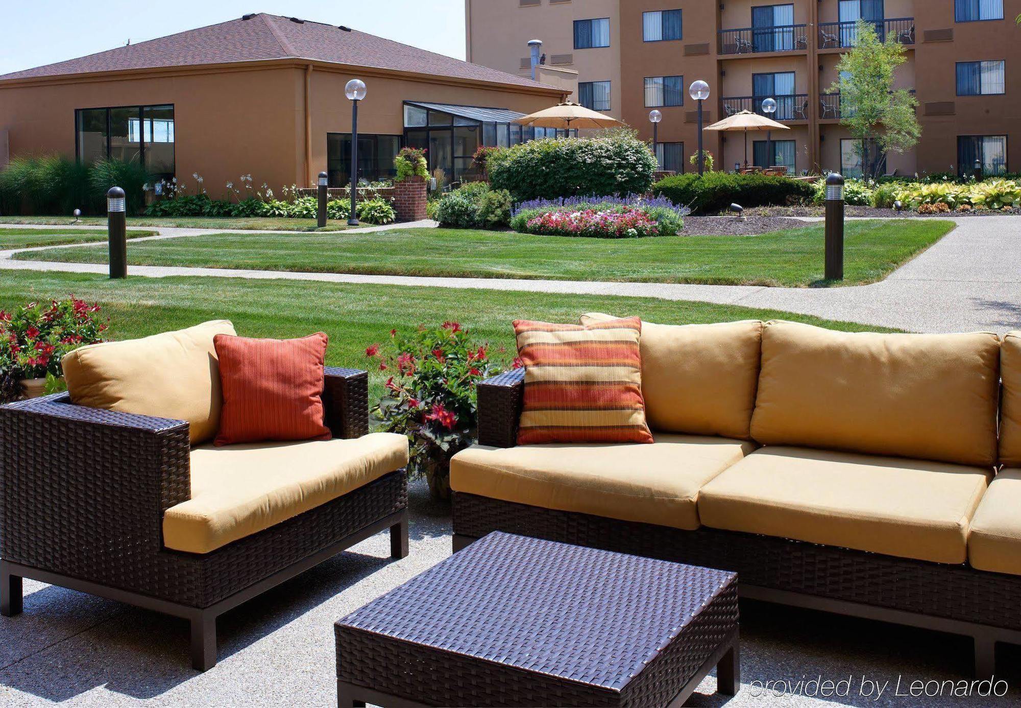 Hotel Courtyard By Marriott Indianapolis Airport Zewnętrze zdjęcie