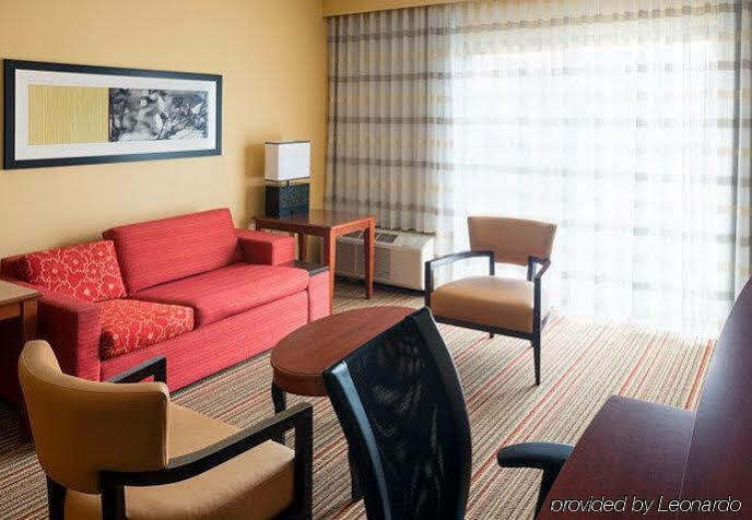 Hotel Courtyard By Marriott Indianapolis Airport Zewnętrze zdjęcie